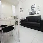 Apartamento Marinella House Centro Piazza Dante *