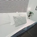 Apartamento Marinella House Centro Piazza Dante