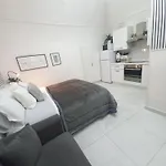Apartamento Marinella House Centro Piazza Dante *