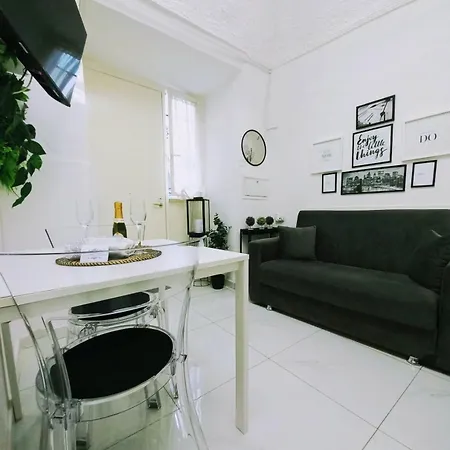 Marinella House Centro Piazza Dante Napoli