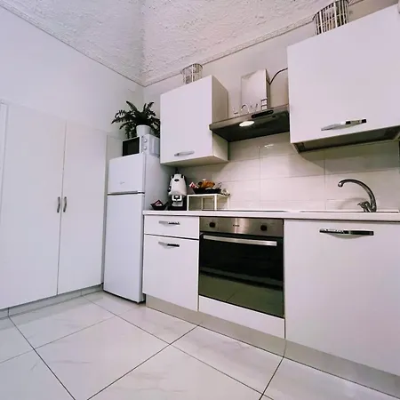 Marinella House Centro Piazza Dante *