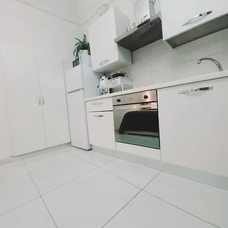 Marinella House Centro Piazza Dante Napoli