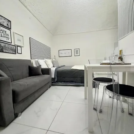 Apartamento Marinella House Centro Piazza Dante