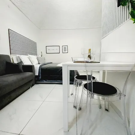 Marinella House Centro Piazza Dante *
